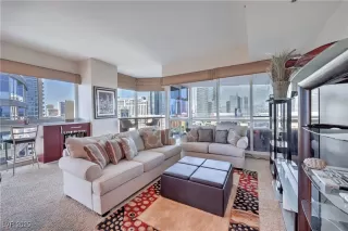 Photo #3: 2693893 Listing