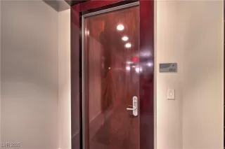 Photo #6: 2693893 Listing