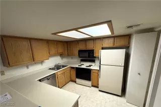 Photo #6: 2693902 Listing 