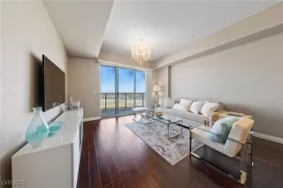 Photo #3: 2693911 Listing 