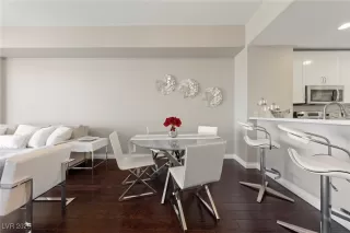 Photo #6: 2693911 Listing 