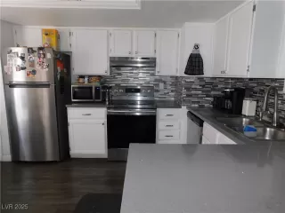 Photo #2: 2693934 Listing 