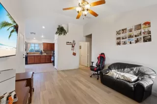 Photo #5: 2693945 Listing