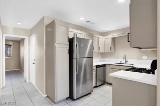 Photo #5: 2693979 Listing 