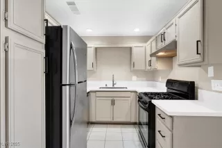 Photo #6: 2693979 Listing 