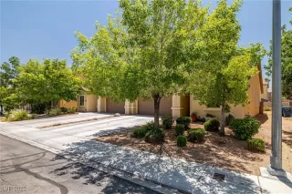 Photo #1: 2693995 Listing 