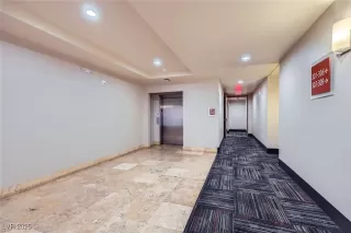 Photo #1: 2694002 Listing 