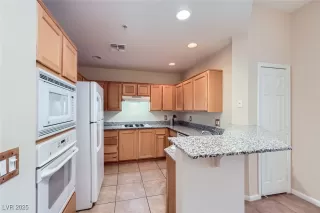 Photo #4: 2694002 Listing 