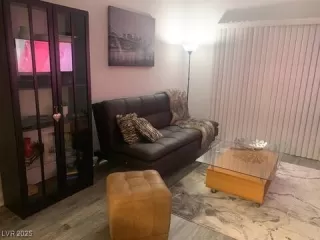 Photo #5: 2694045 Listing