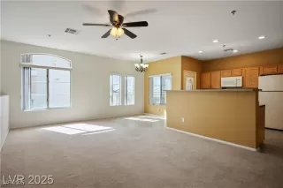 Photo #2: 2694093 Listing 