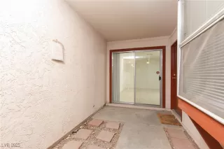 Photo #3: 2694099 Listing 