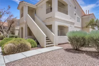 Photo #2: 2694106 Listing