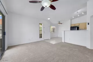 Photo #6: 2694106 Listing