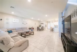 Photo #3: 2694108 Listing 