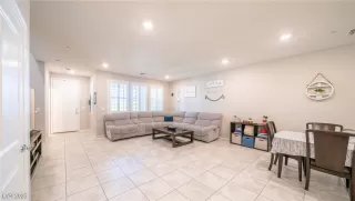 Photo #5: 2694108 Listing 