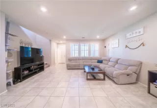 Photo #6: 2694108 Listing 