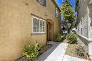 Photo #2: 2694142 Listing 