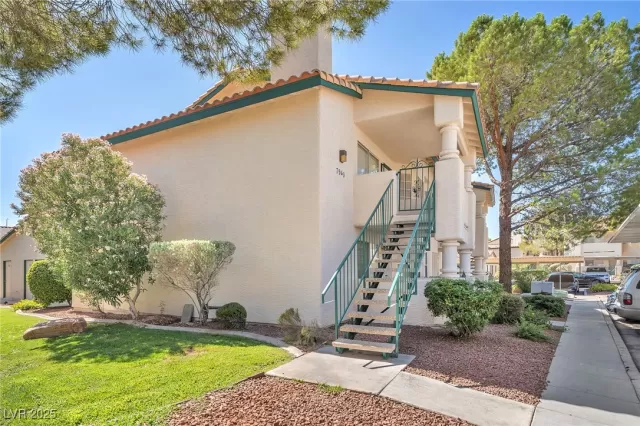 MLS: 2694171 Condo For Sale