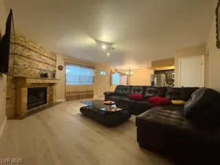 Photo #2: 2694189 Listing 