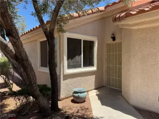 Photo #2: 2694264 Listing 