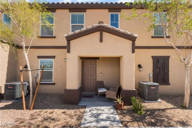 MLS: 2694290 Condo For Sale