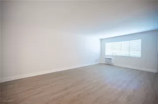 Photo #3: 2694294 Listing