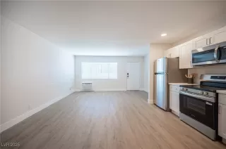 Photo #4: 2694294 Listing