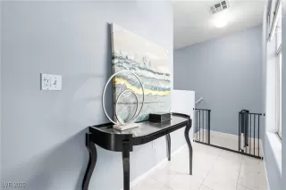 Photo #2: 2694305 Listing