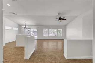 Photo #2: 2694308 Listing