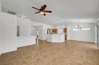 Photo #4: 2694308 Listing