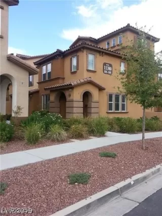 Photo #1: 2694359 Listing 