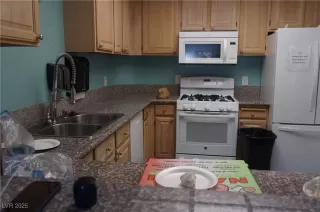 Photo #4: 2694370 Listing