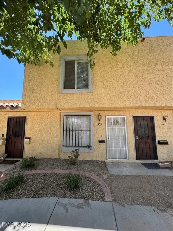 MLS: 2694385 Condo For Sale