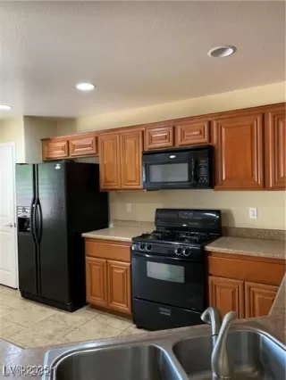 Photo #3: 2694395 Listing