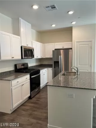 Photo #5: 2694399 Listing 