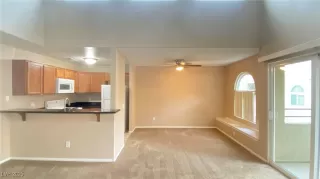 Photo #5: 2694405 Listing