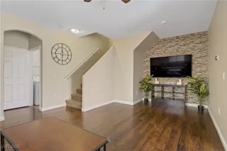 Photo #5: 2694450 Listing