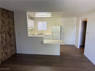 Photo #1: 2694456 Listing 