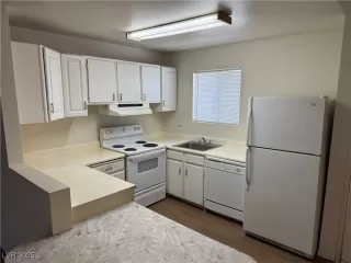 Photo #3: 2694456 Listing 