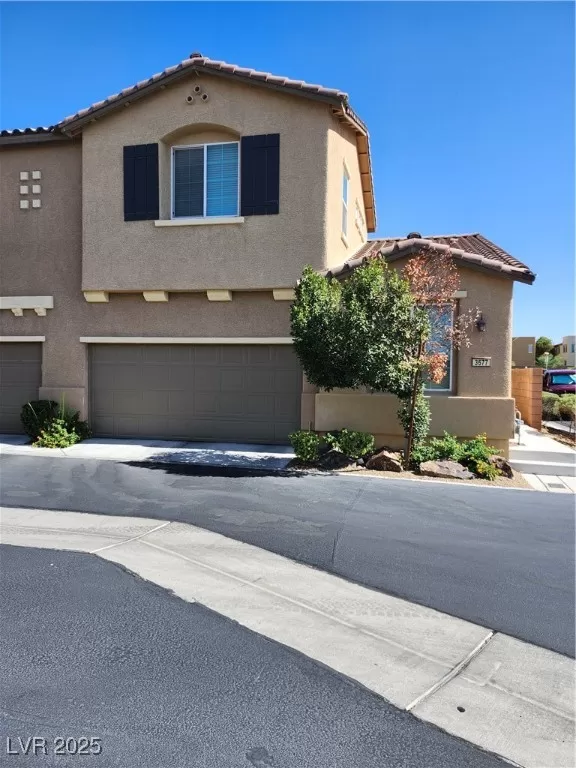 MLS: 2694458 Condo For Sale