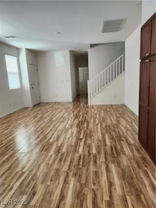 Photo #1: 2694458 Listing