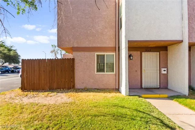 MLS: 2694474 Condo For Sale