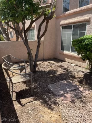 Photo #1: 2694477 Listing 