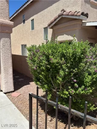 Photo #2: 2694477 Listing 