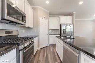 Photo #5: 2694480 Listing 