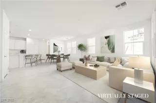 Photo #2: 2694488 Listing