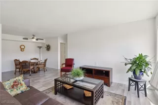 Photo #1: 2694575 Listing 