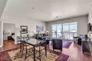 Photo #2: 2694611 Listing