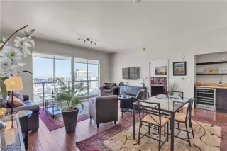 Photo #3: 2694611 Listing