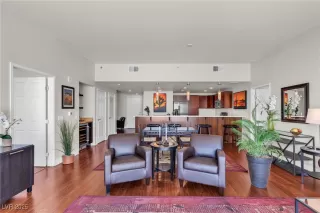 Photo #4: 2694611 Listing